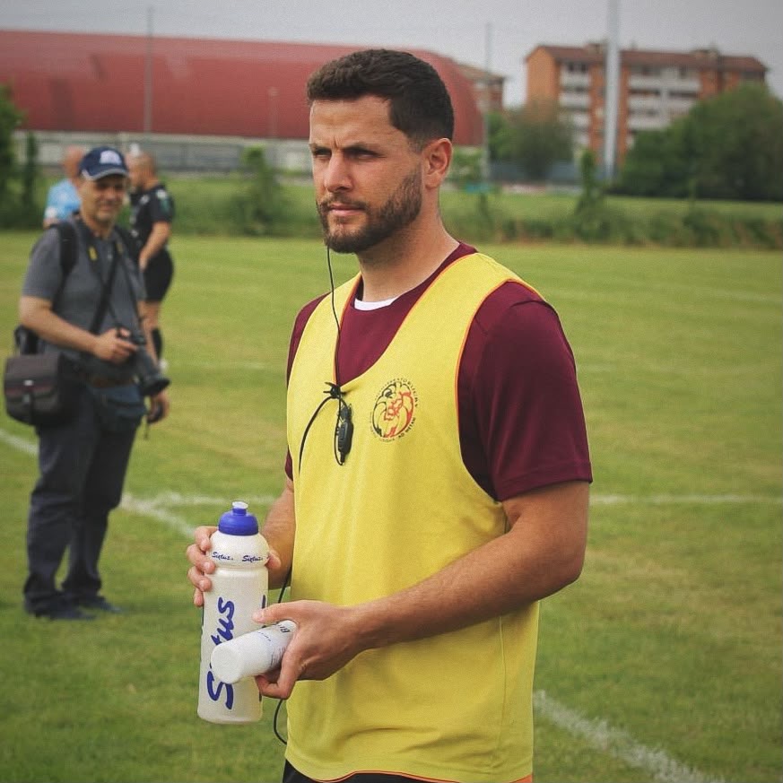 Dott. Raffaele Ashta in ambiente sportivo